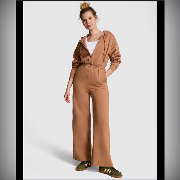 Victoria's Secret Pants - Victoria’s Secret PINK Wide-Leg Fleece Ski Jumpsuit Hoodie OnePiece Camel Medium
